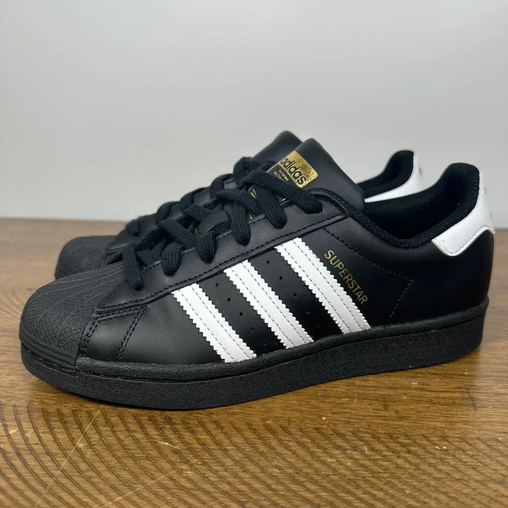 Adidas Superstar Sneakers Kids 5 Black White Gold Leather Classic Shell Toe OG